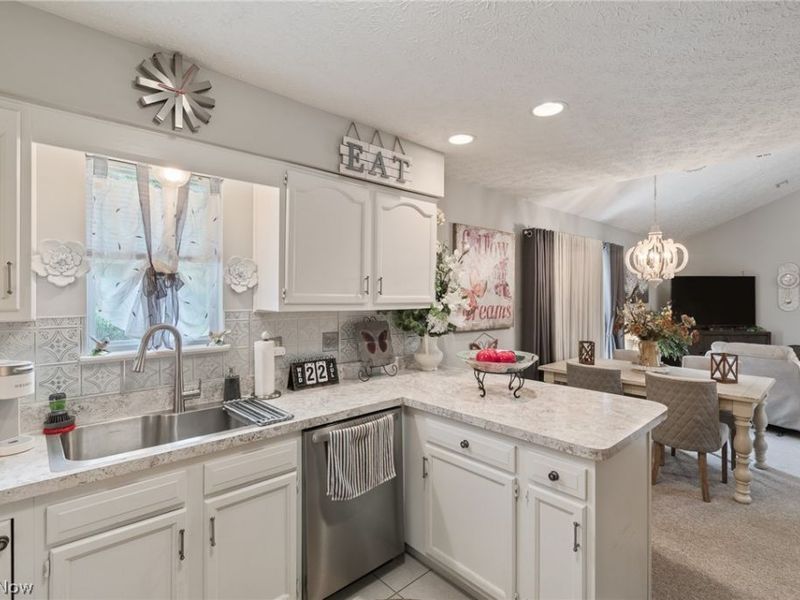 298 Westberry Circle, Tallmadge, OH 44278 Photo 12