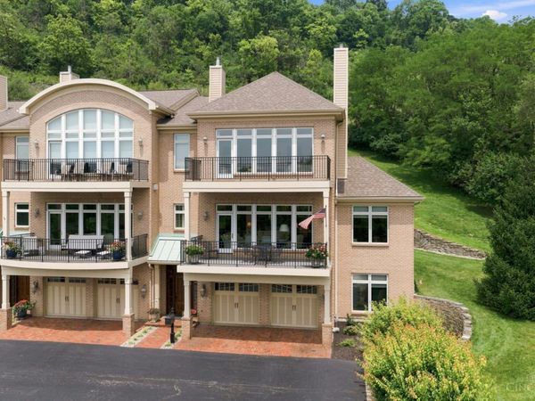 1498 Riverside Drive, Cincinnati, OH 45202