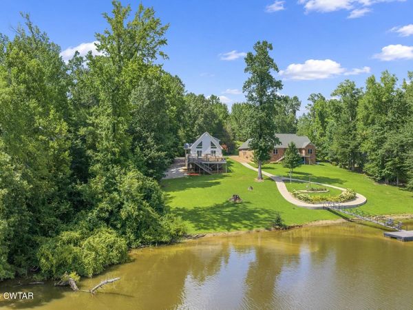 247 Featherfoot Pkwy Loop, Parsons, TN 38363