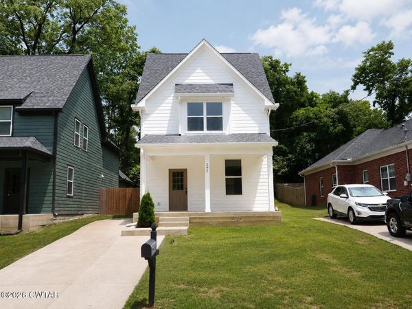 392 N Liberty Street , Jackson, TN 38301
