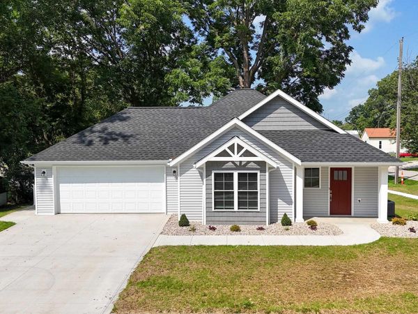 207 S 14th Street, Petersburg, IN 47567