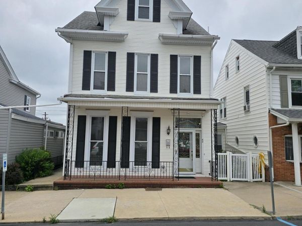 42 S HICKORY Street, Mt. Carmel, PA 17851