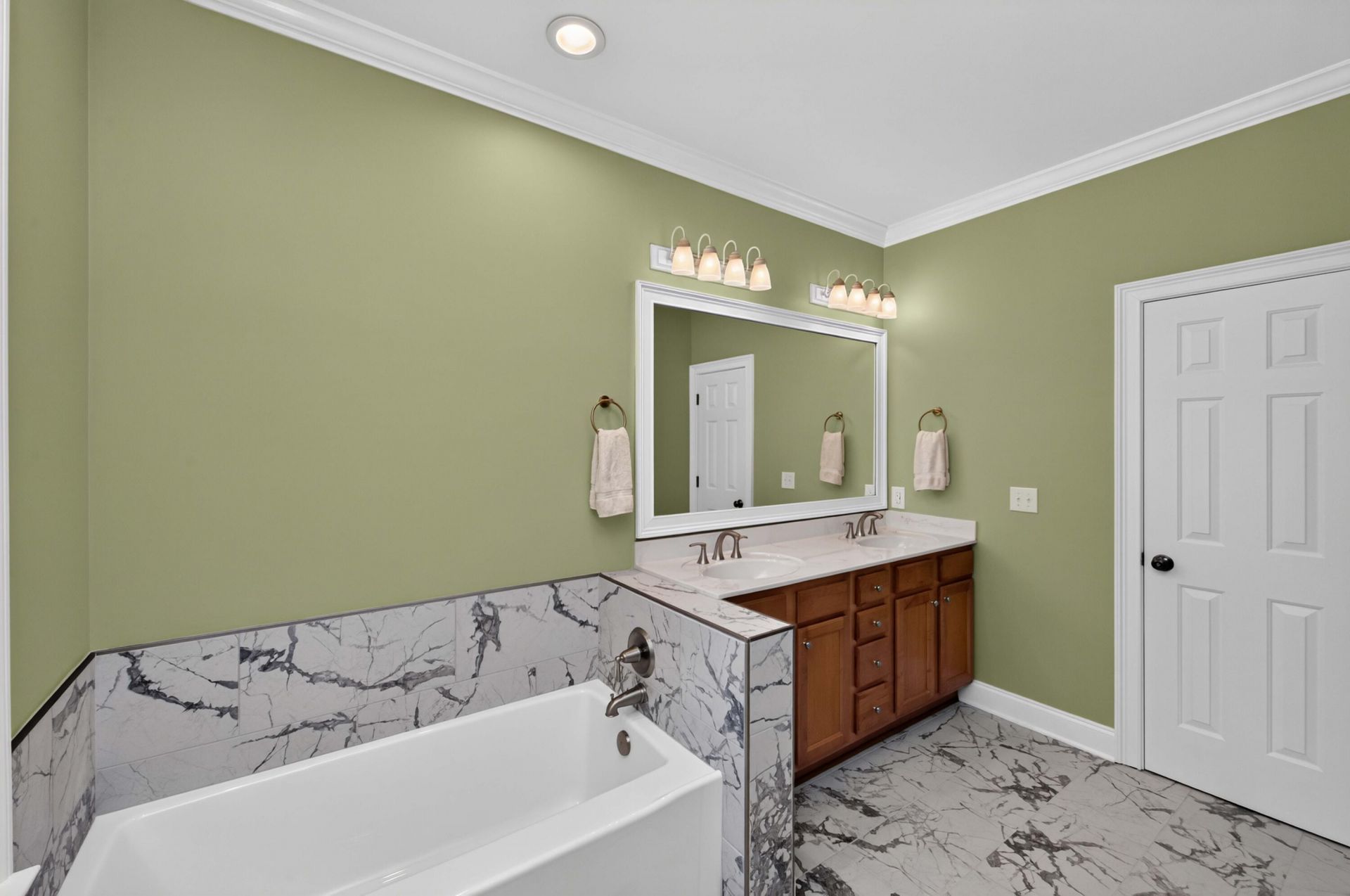463 Campbell Road Photo 35