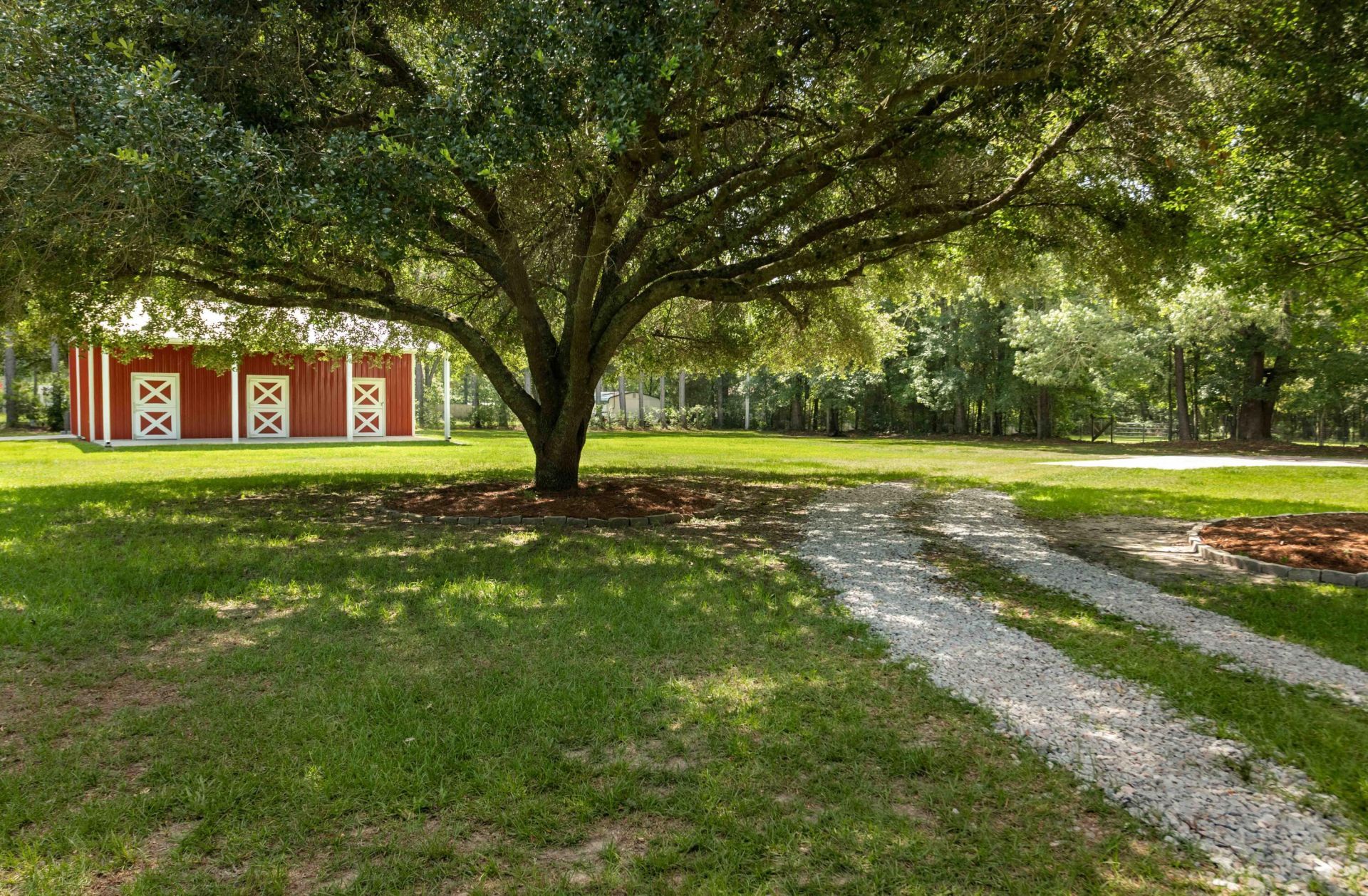 463 Campbell Road Photo 9