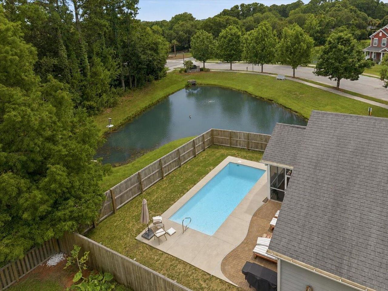 720 Goodlet Circle Photo 8
