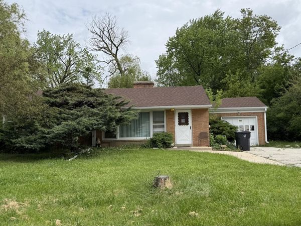 5104 Graceland Blvd, Mount Pleasant, WI 53406