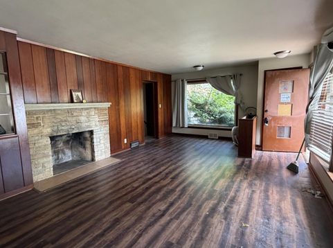 Main Photo
