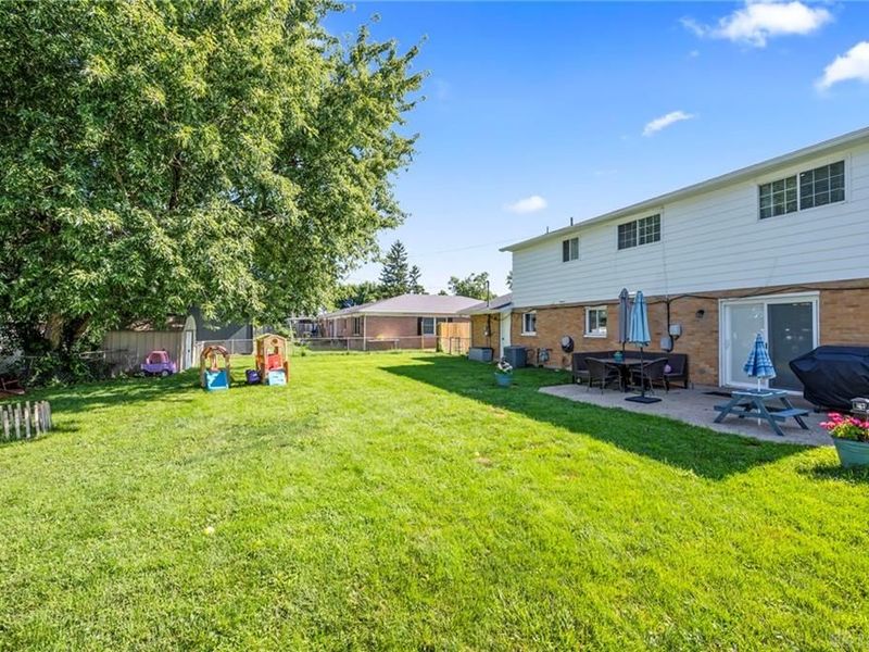 4900 Pennswood Drive, Huber Heights, OH 45424 Photo 45
