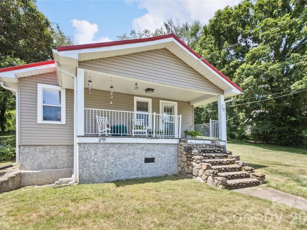 20 Cottage Street , Woodfin, NC 28804
