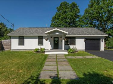 11 Ruth Avenue , New Hartford, NY 13413