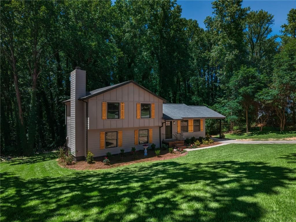 712 Overland Trail, Woodstock, GA 30189 Main Photo
