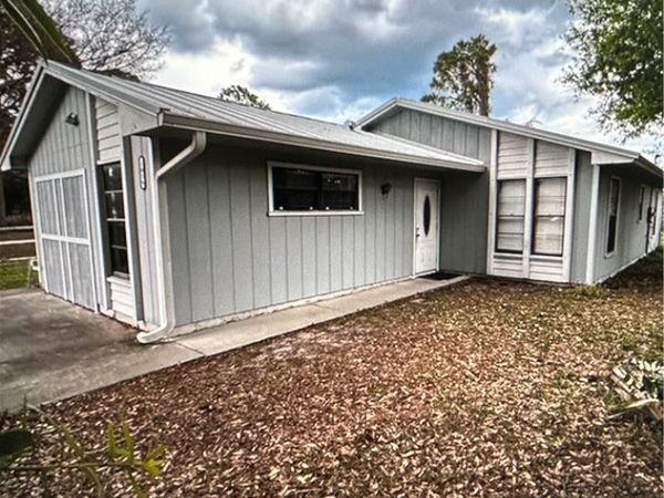 1036 19th Avenue SW, Vero Beach, FL 32962