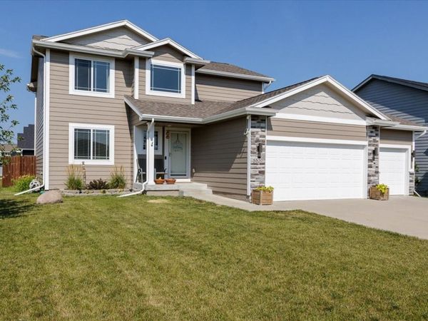 5530 148th Circle , Urbandale, IA 50323