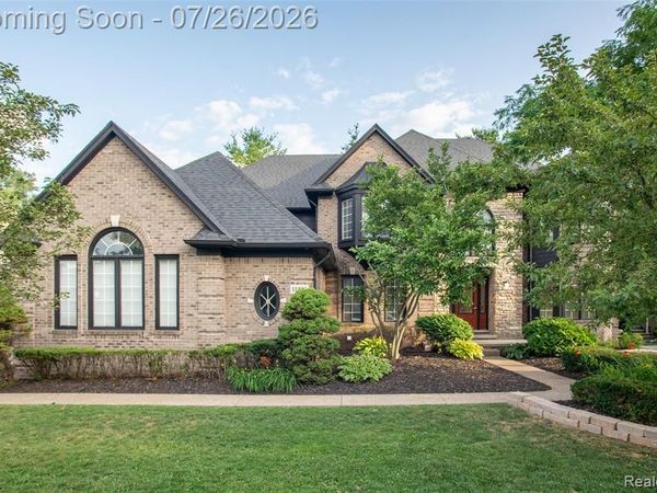 11226 Wilshire Drive, Shelby Twp, MI 48315