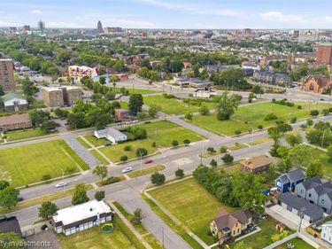 3521 Cochrane Street, Detroit, Mi 48208