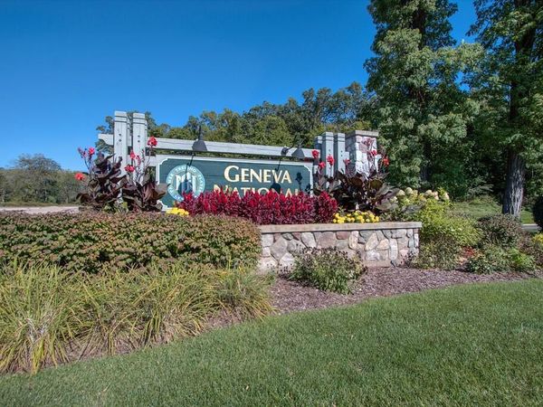 420 Hunt Club WAY #61-04, Lake Geneva, WI 53147