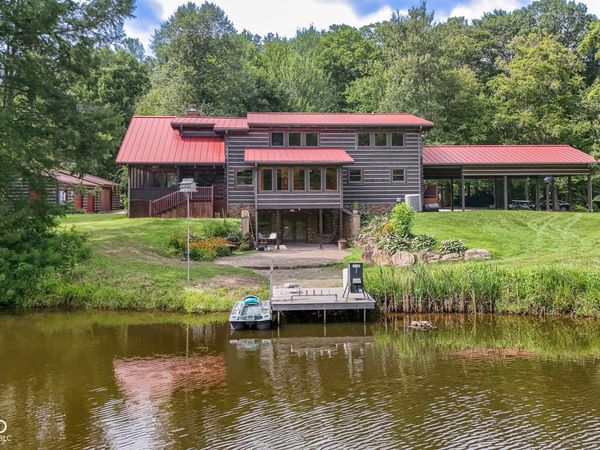 8600 Buffalo Road, Poland, IN 47868