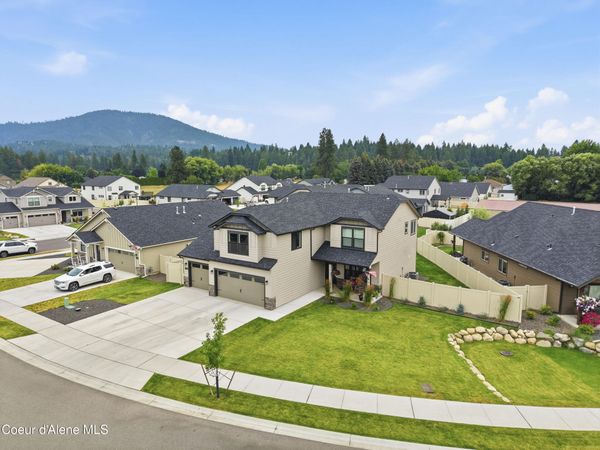 650 Ripatti Way , Hayden, ID 83835