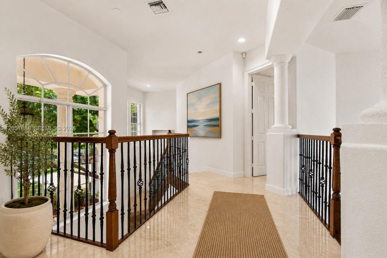 996 Sanibel Dr, Hollywood, FL 33019 Photo