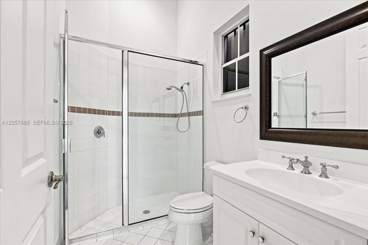 996 Sanibel Dr, Hollywood, FL 33019 Photo