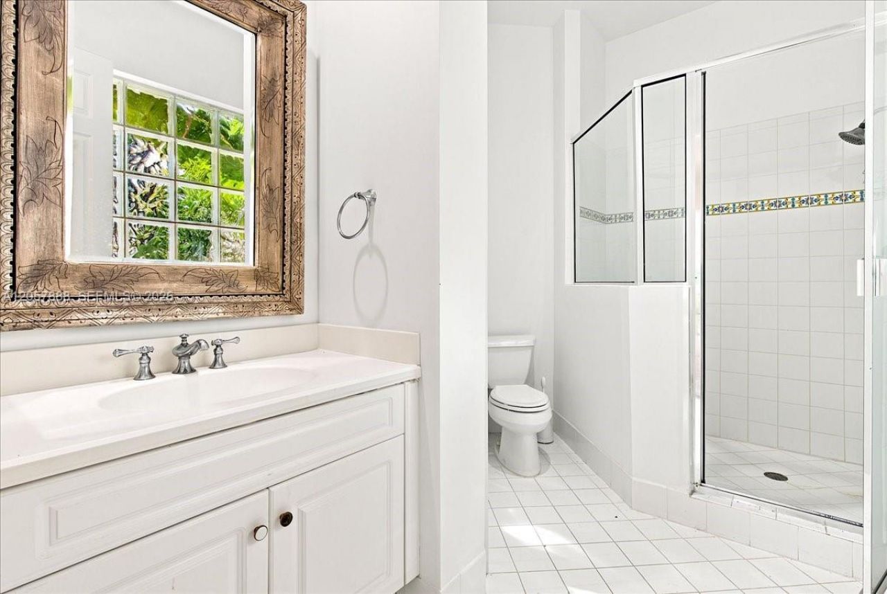 996 Sanibel Dr, Hollywood, FL 33019 Photo