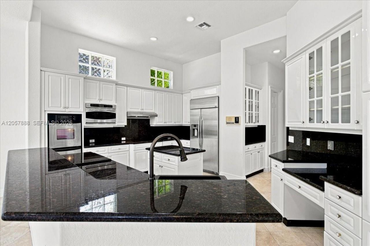996 Sanibel Dr, Hollywood, FL 33019 Photo