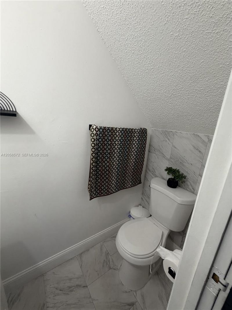 270 NW 71st Ave , Unit 4, Miami, FL 33126 Photo