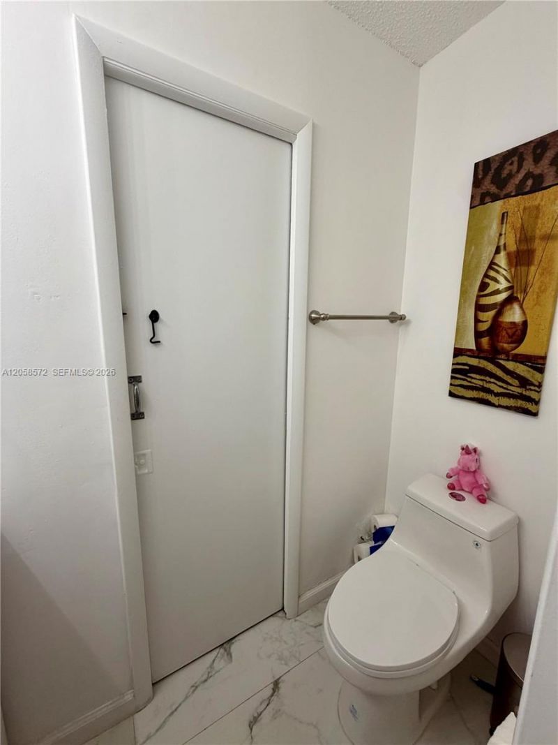 270 NW 71st Ave , Unit 4, Miami, FL 33126 Photo