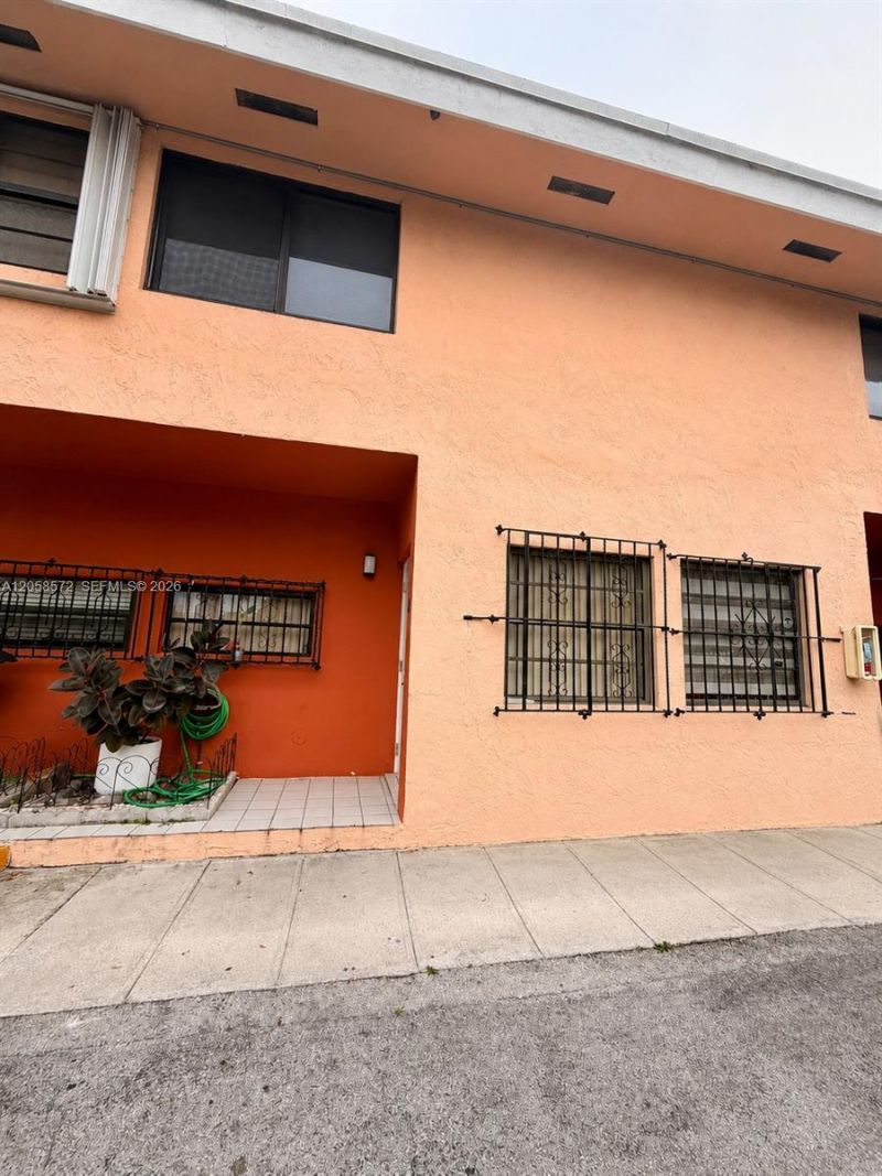 270 NW 71st Ave , Unit 4, Miami, FL 33126 Photo