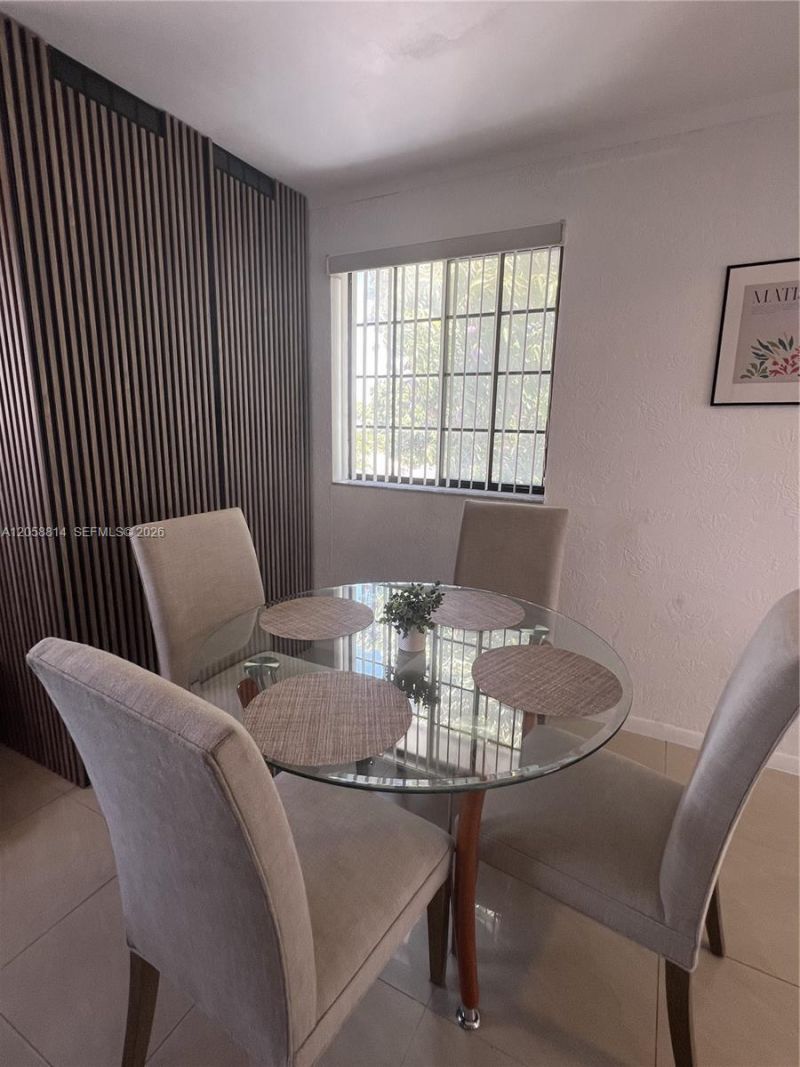 961 E 9th St, Hialeah, FL 33010 Photo