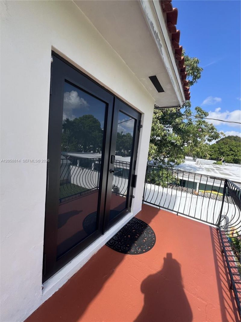 961 E 9th St, Hialeah, FL 33010 Photo