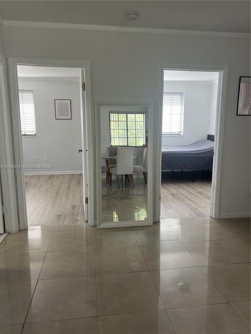 961 E 9th St, Hialeah, FL 33010 Photo