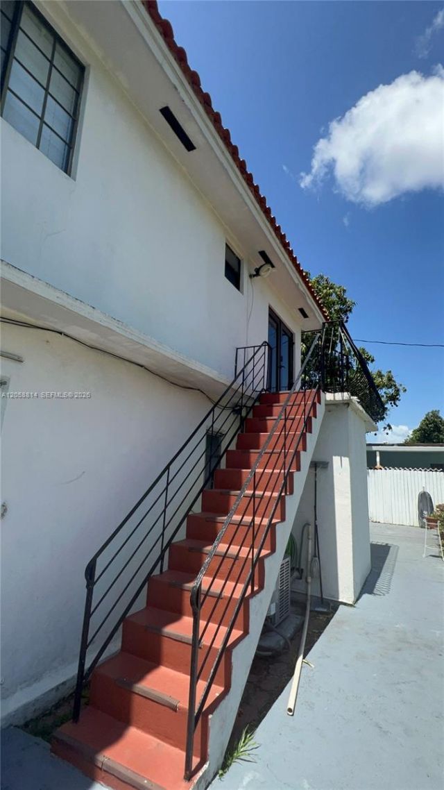 961 E 9th St, Hialeah, FL 33010 Photo