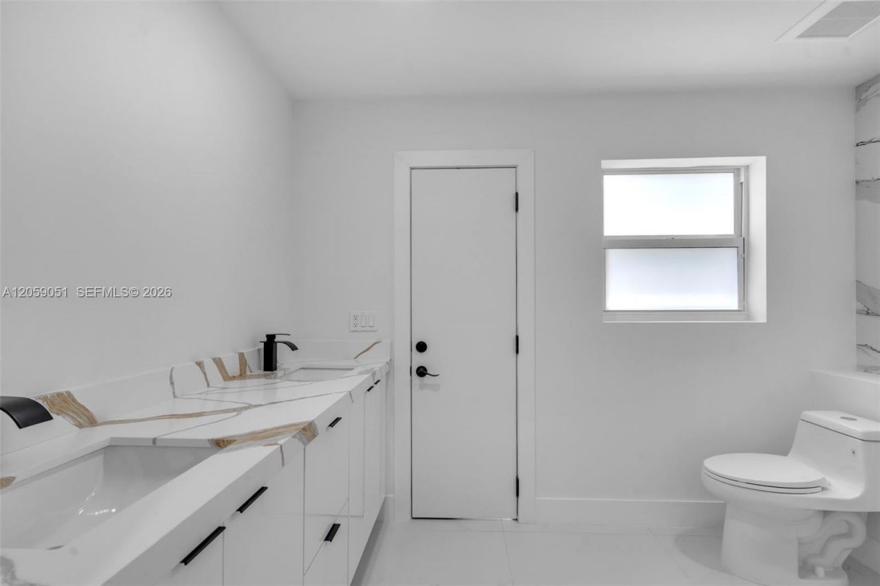 2828 NW 95th Ave, Coral Springs, FL 33065 Photo