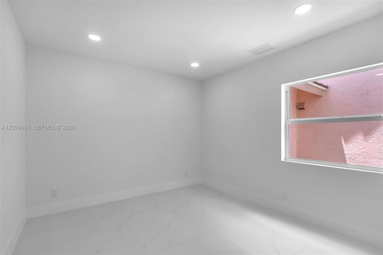2828 NW 95th Ave, Coral Springs, FL 33065 Photo