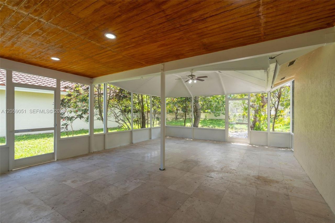 2828 NW 95th Ave, Coral Springs, FL 33065 Photo