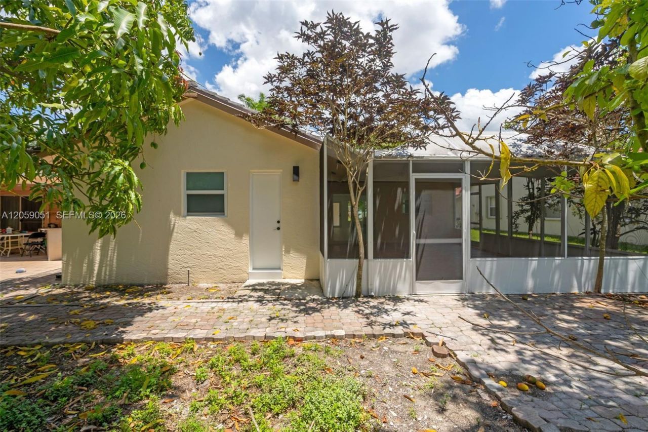 2828 NW 95th Ave, Coral Springs, FL 33065 Photo