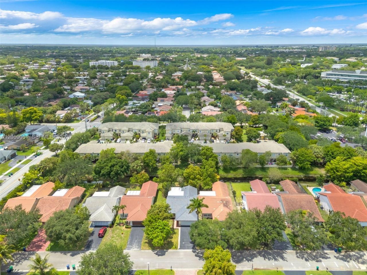 2828 NW 95th Ave, Coral Springs, FL 33065 Photo
