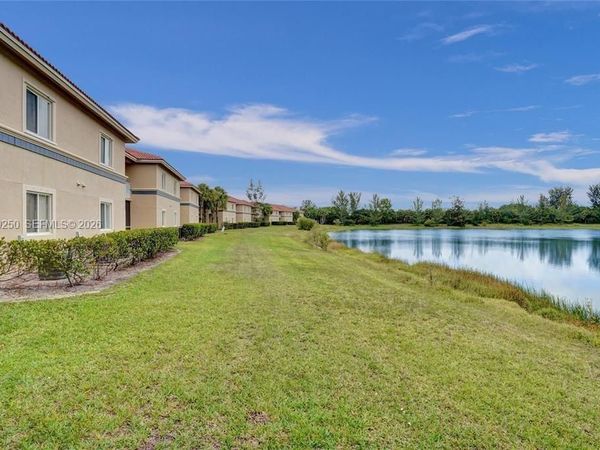 1169 Golden Lakes Blvd , Unit 1123, West Palm Beach, FL 33411