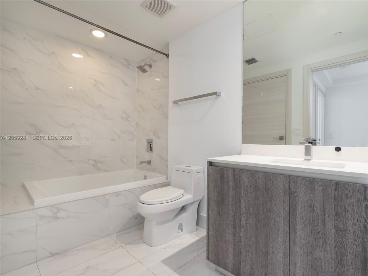 801 S Miami Ave , Unit 4709, Miami, FL 33130 Photo