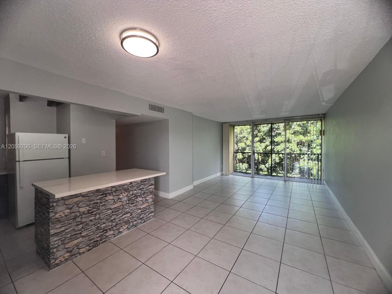 8870 Fontainebleau Blvd, Unit 309, Miami, FL 33172 Photo