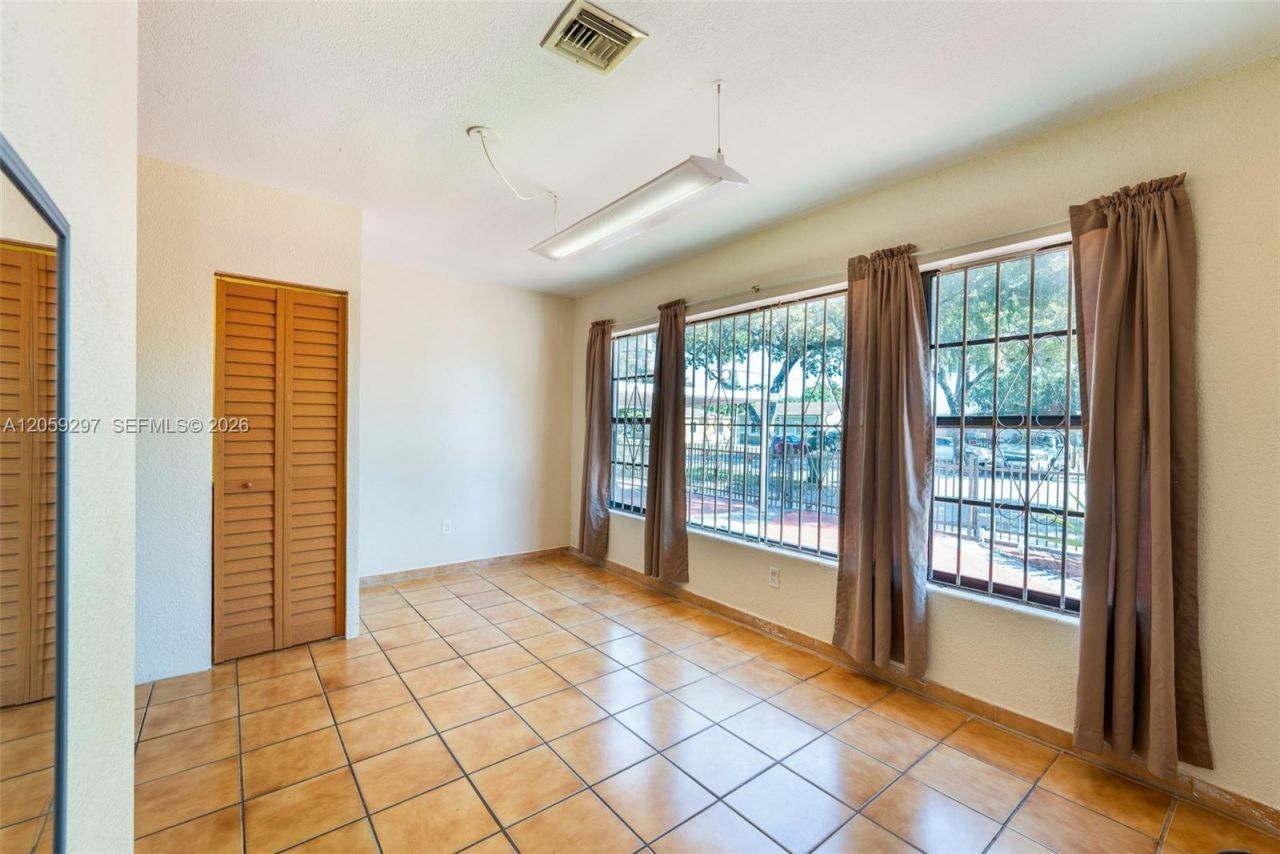 12210 NW 10th Ave, North Miami, FL 33168 Photo