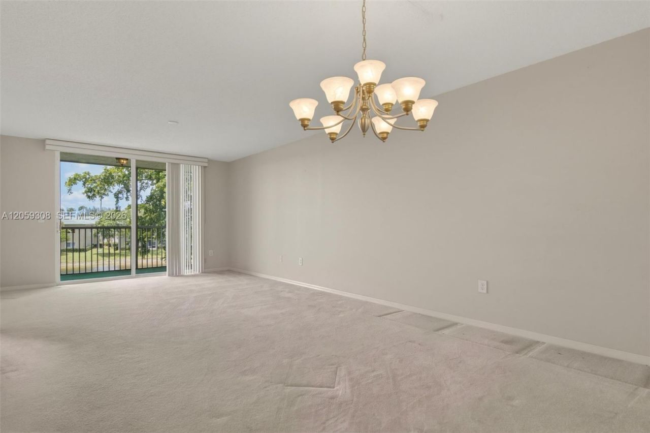 7751 Southampton Ter , Unit 304, Tamarac, FL 33321 Photo