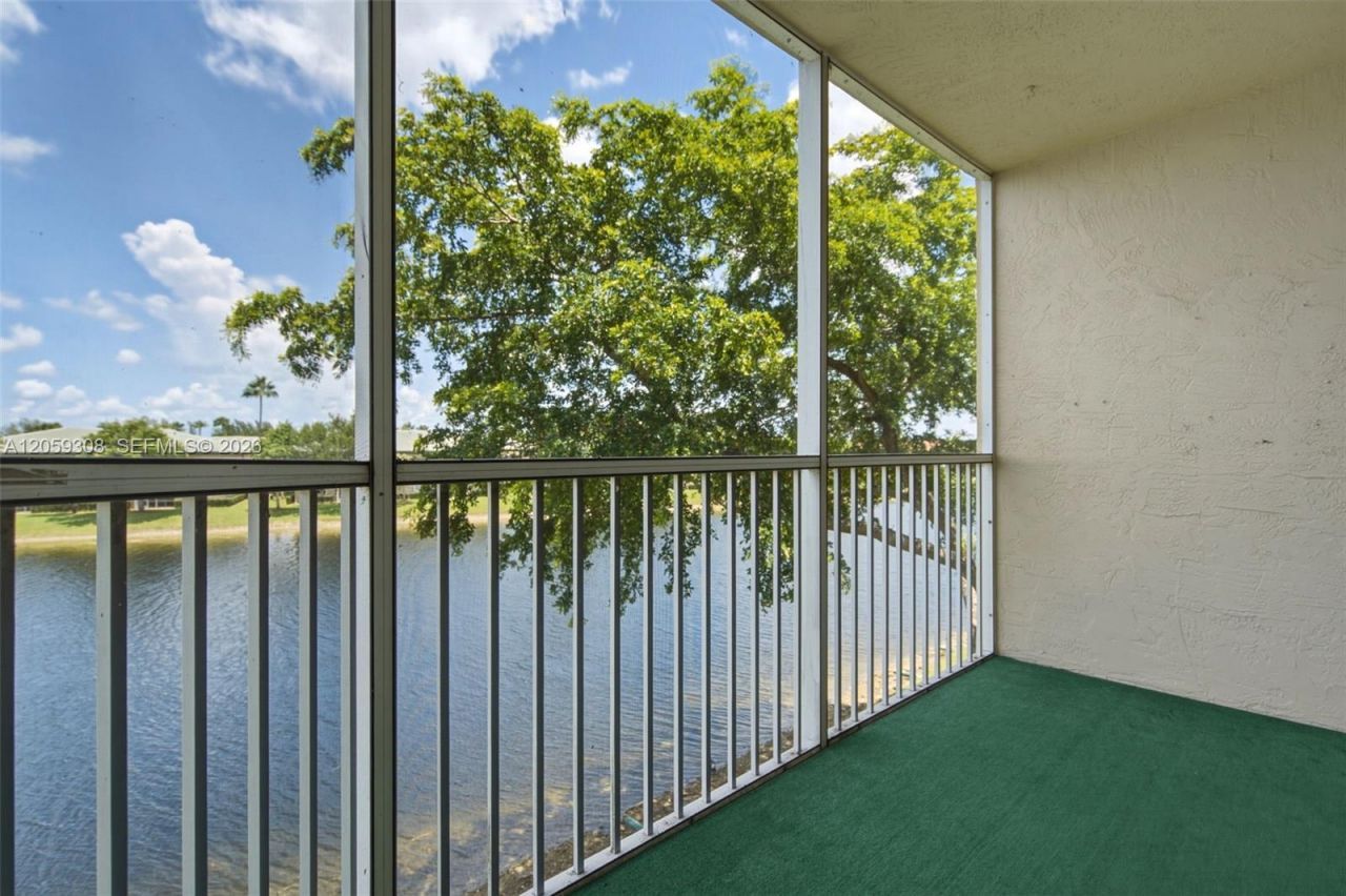 7751 Southampton Ter , Unit 304, Tamarac, FL 33321 Photo