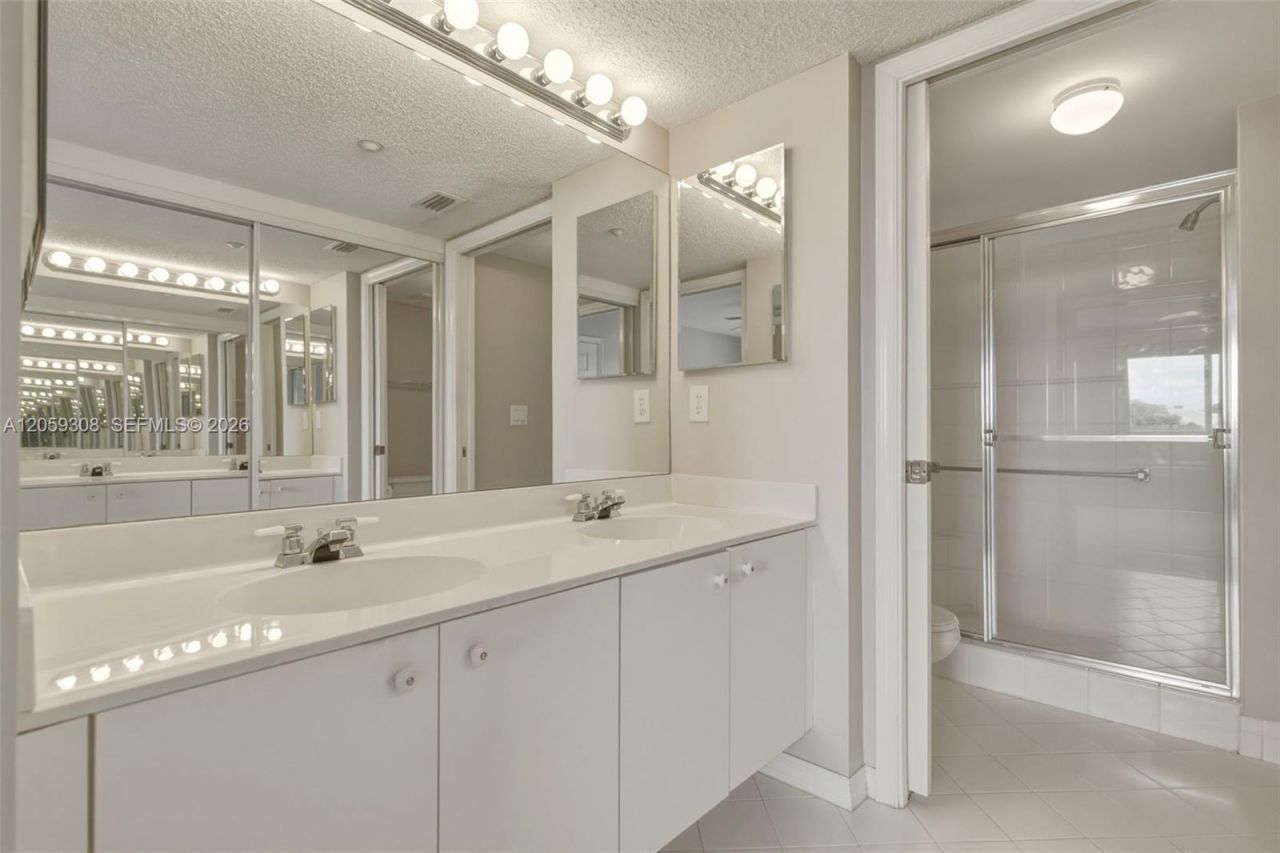 7751 Southampton Ter , Unit 304, Tamarac, FL 33321 Photo
