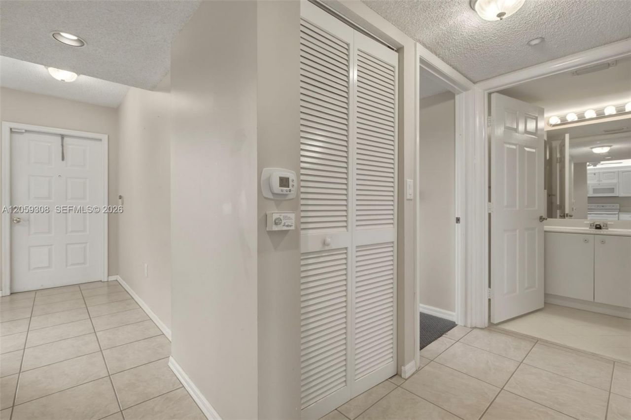 7751 Southampton Ter , Unit 304, Tamarac, FL 33321 Photo