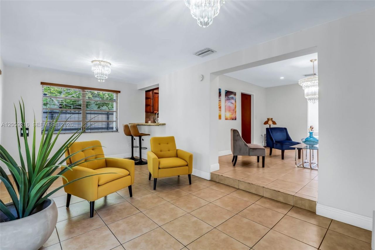 232 SW 102nd Ave, Sweetwater, FL 33174 Photo