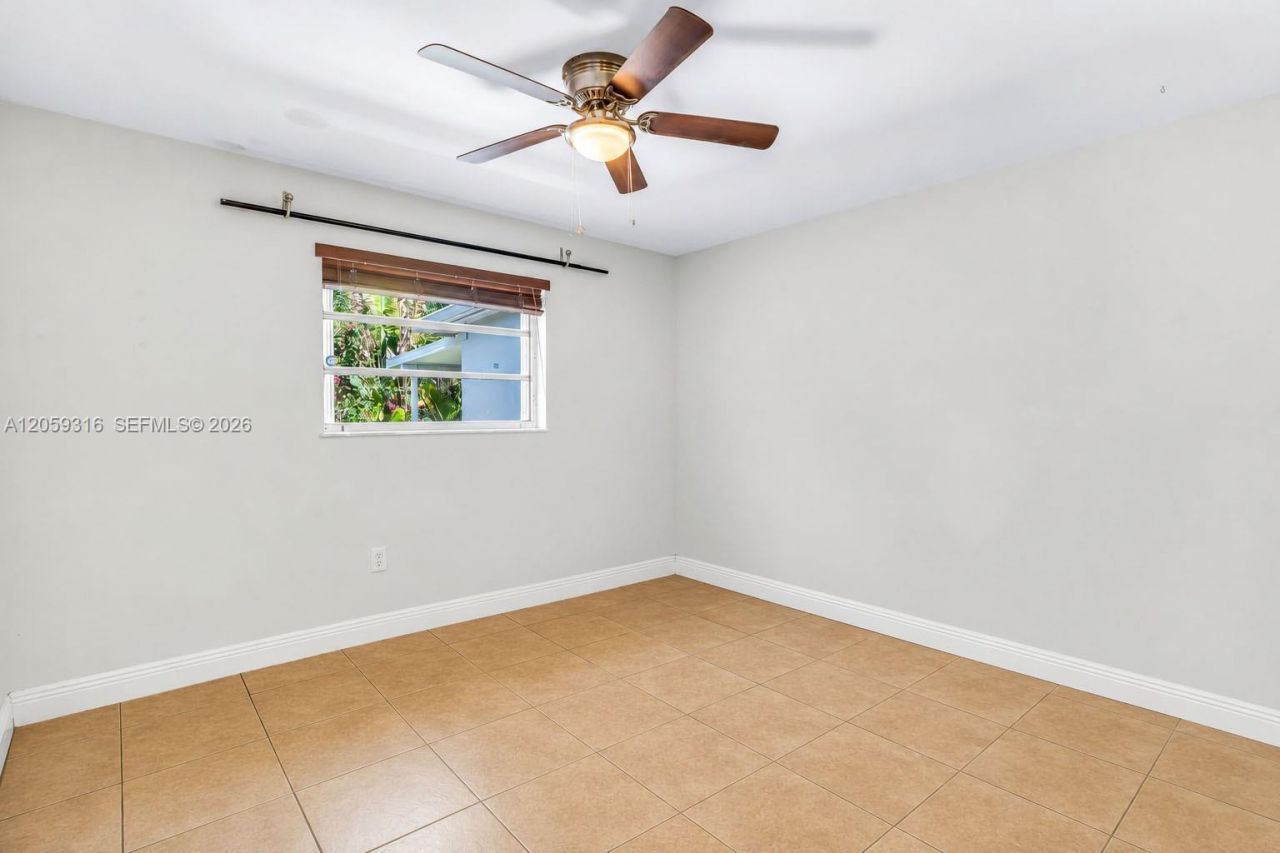 232 SW 102nd Ave, Sweetwater, FL 33174 Photo