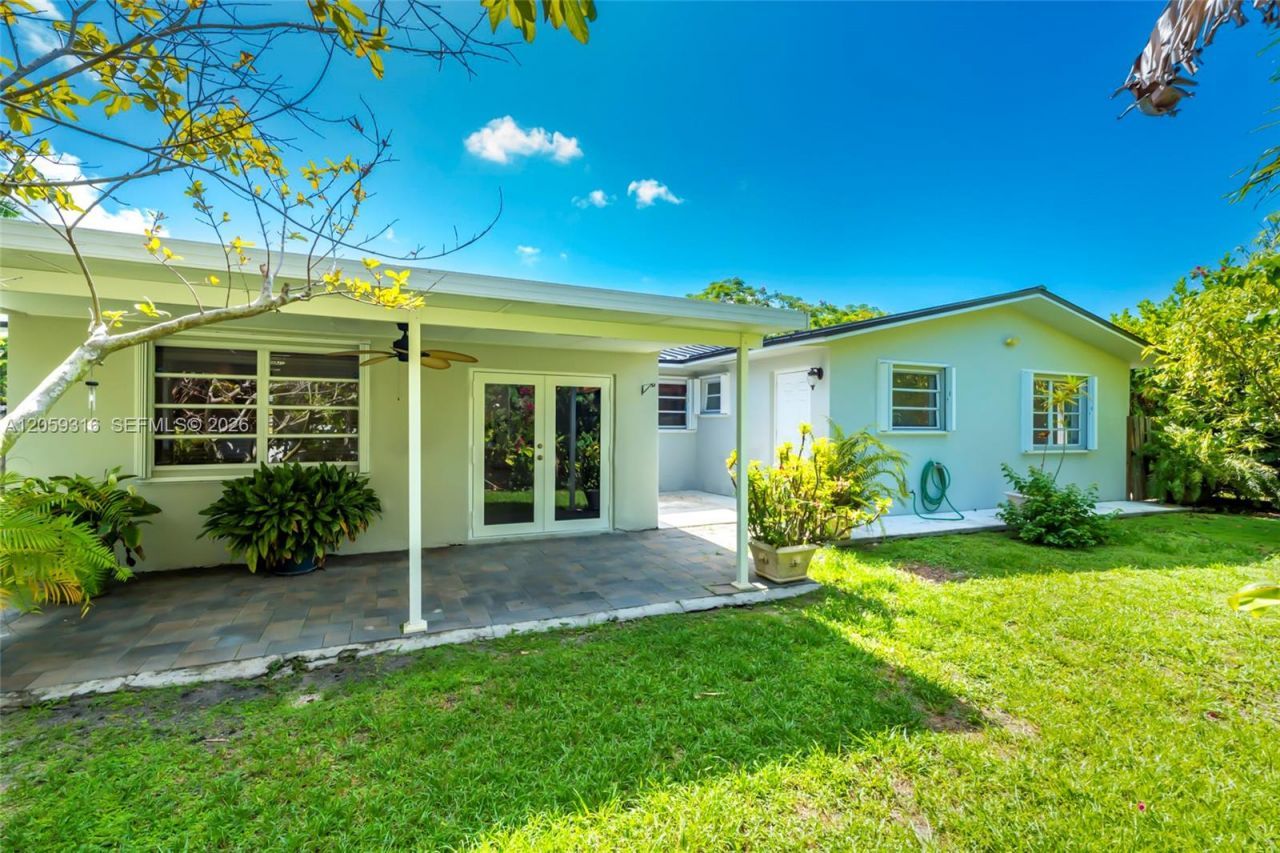 232 SW 102nd Ave, Sweetwater, FL 33174 Photo