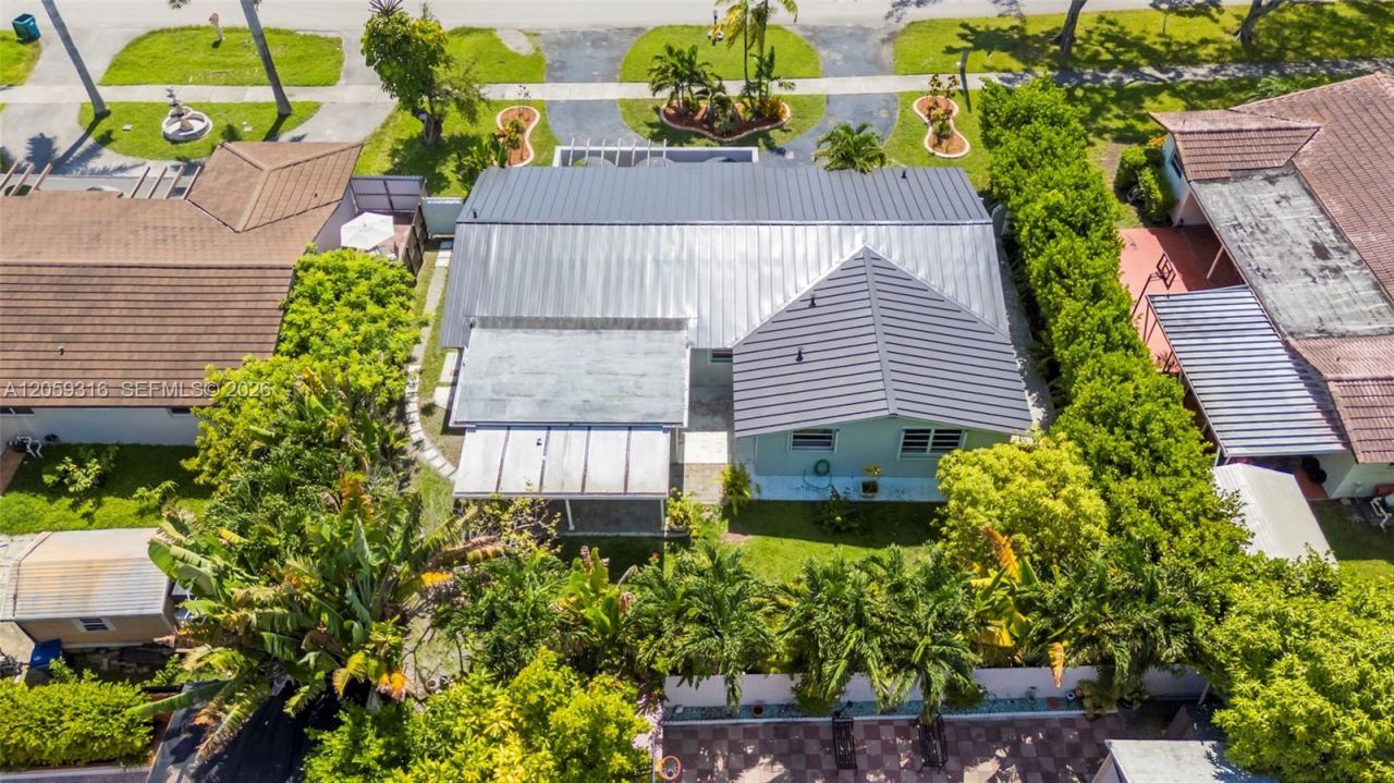 232 SW 102nd Ave, Sweetwater, FL 33174 Photo